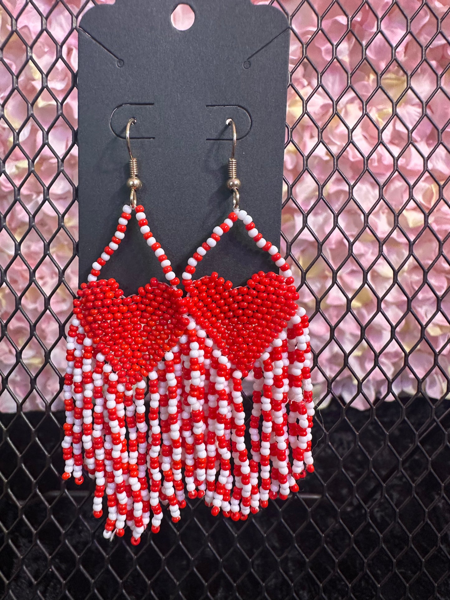 Corazon Red White beaded earrings