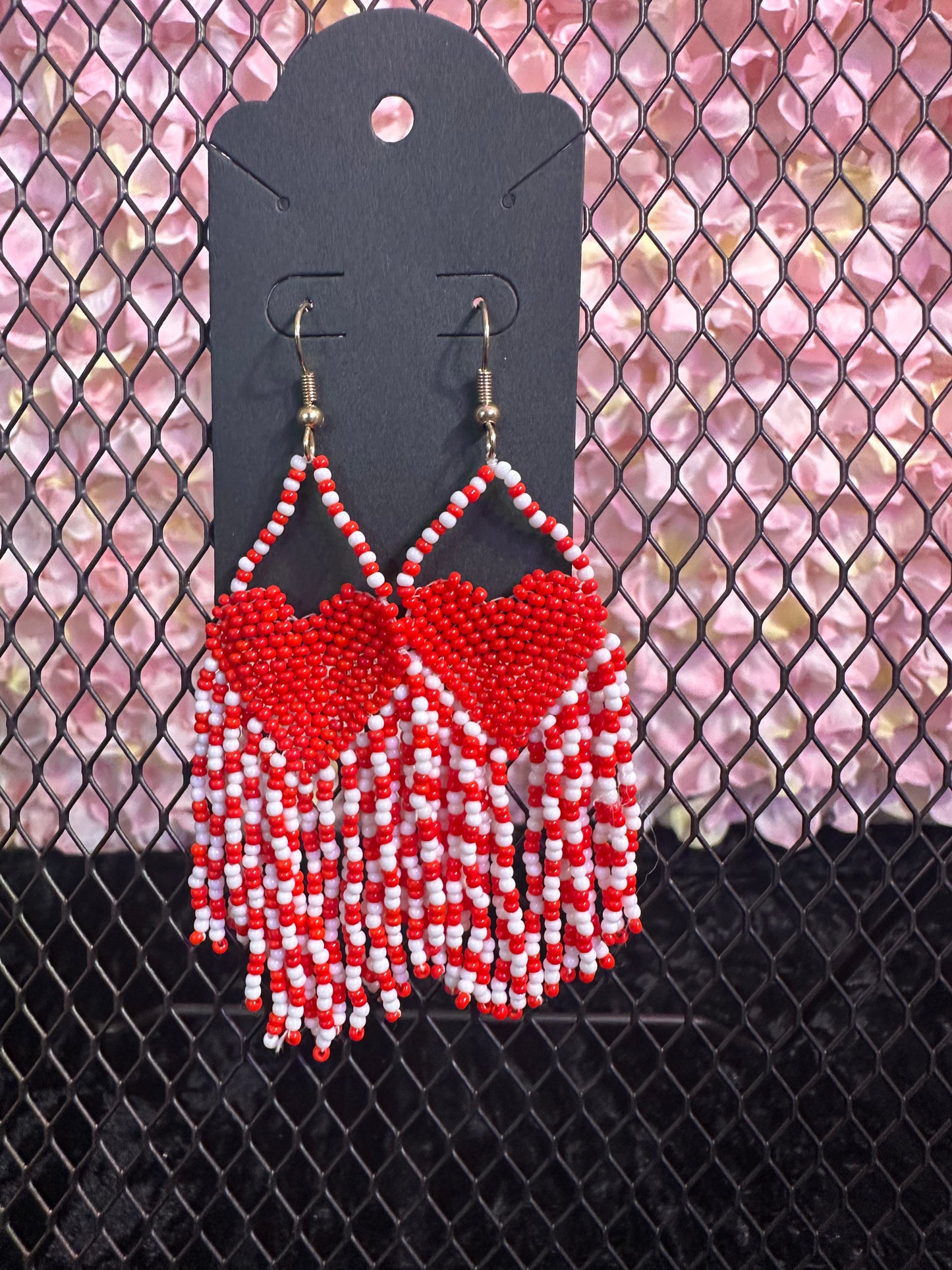 Corazon Red White beaded earrings