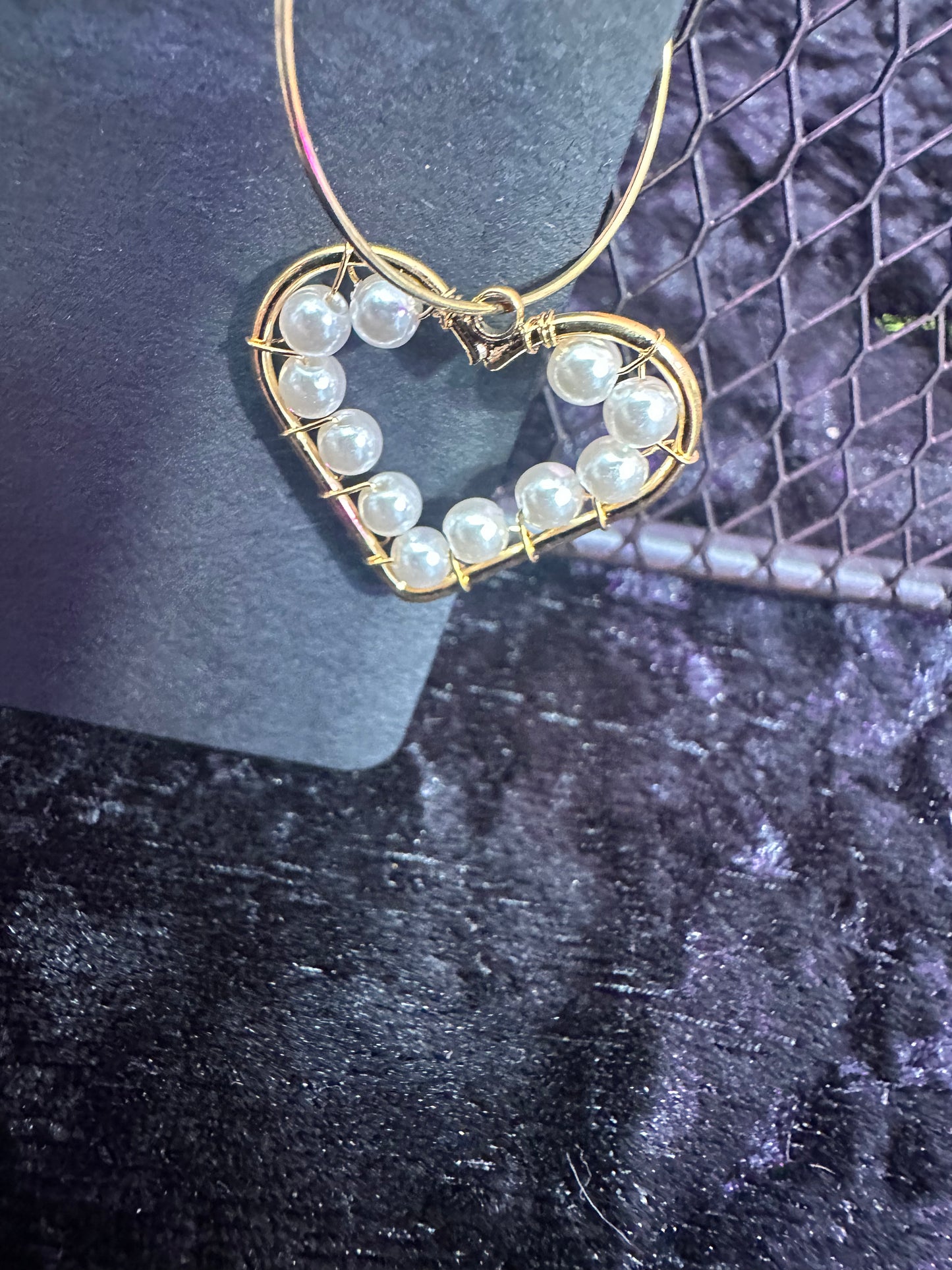 Pearl heart dangle hoop earrings