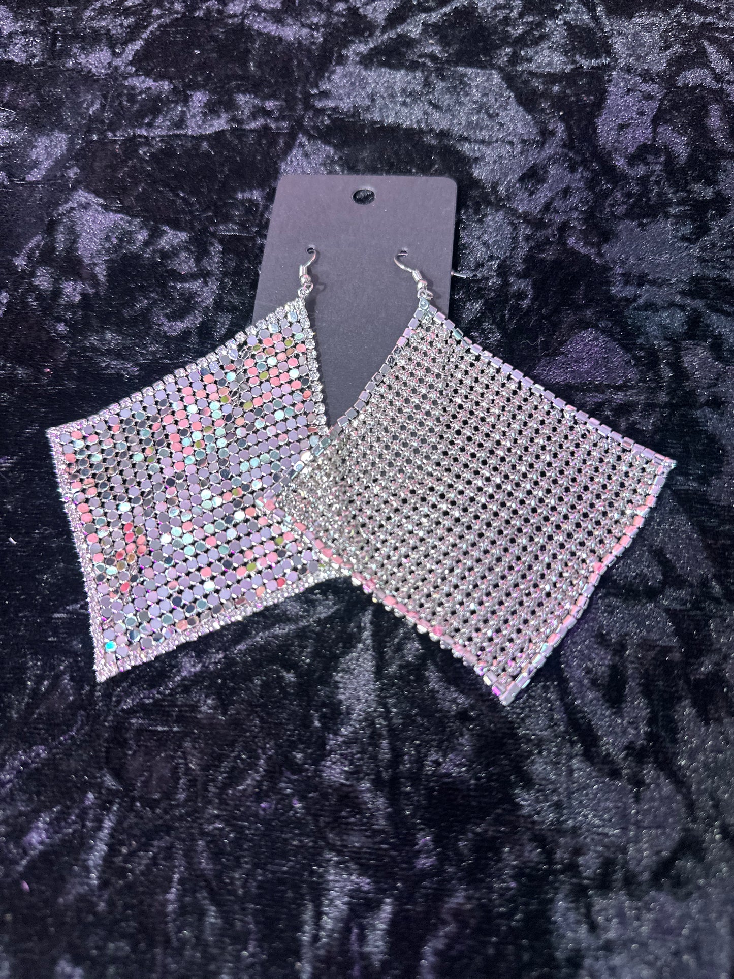 Classic Las Vegas Collection Metal Mesh Square Hook Earrings