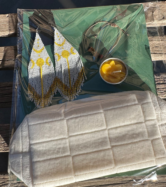 Golden glow self care beauty kit