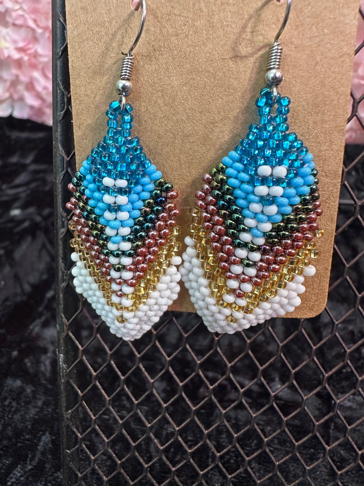 Baby blues beaded leaf design