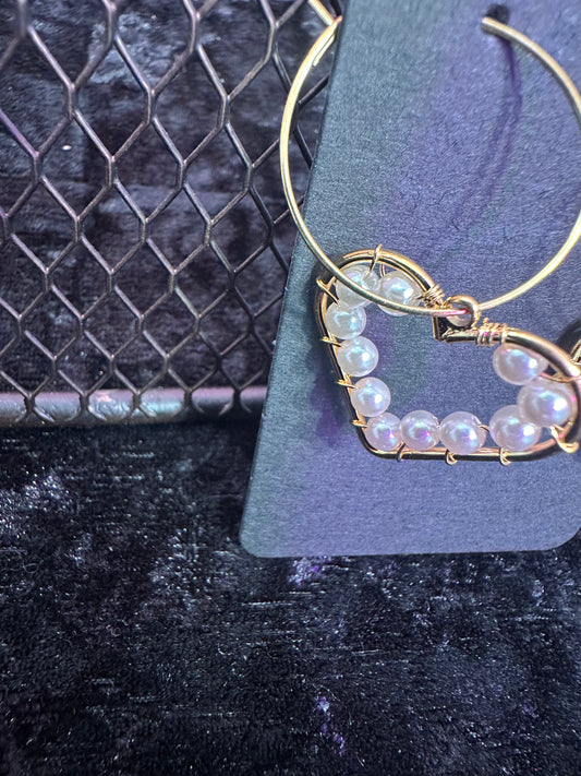 Pearl heart dangle hoop earrings