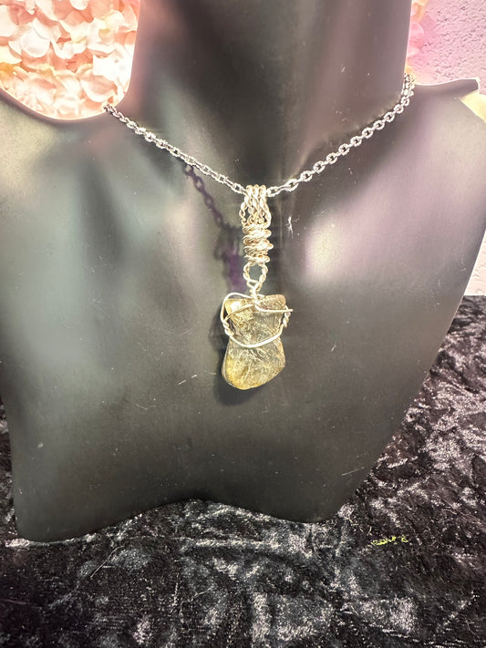 Laboradorite handmade Crystal pendant