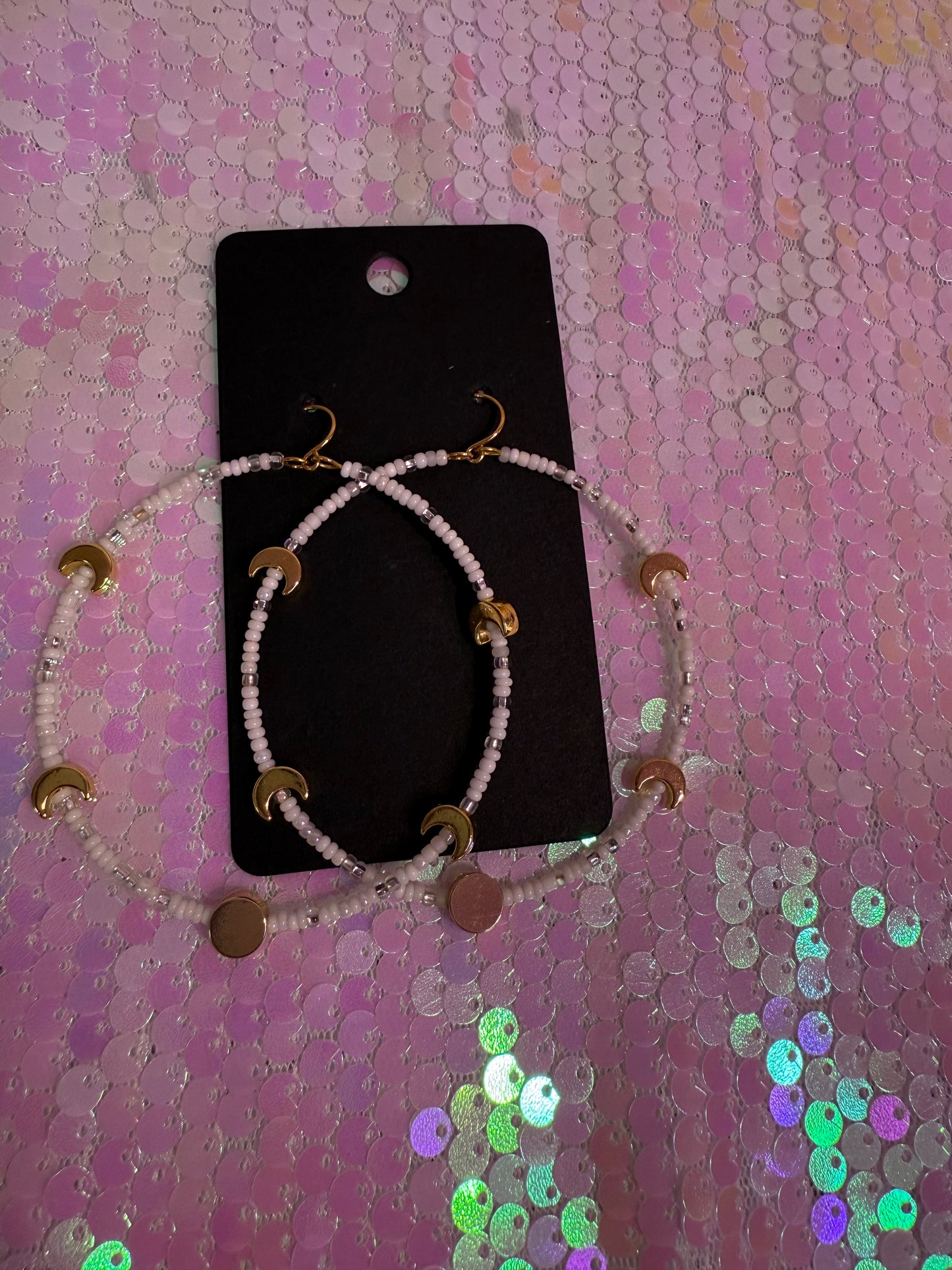 Moon Beaded earrings white