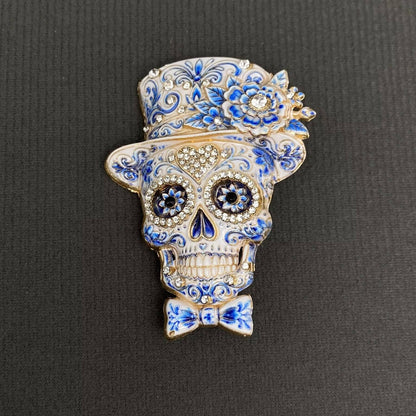 Skull With Top Hat Brooch: Red