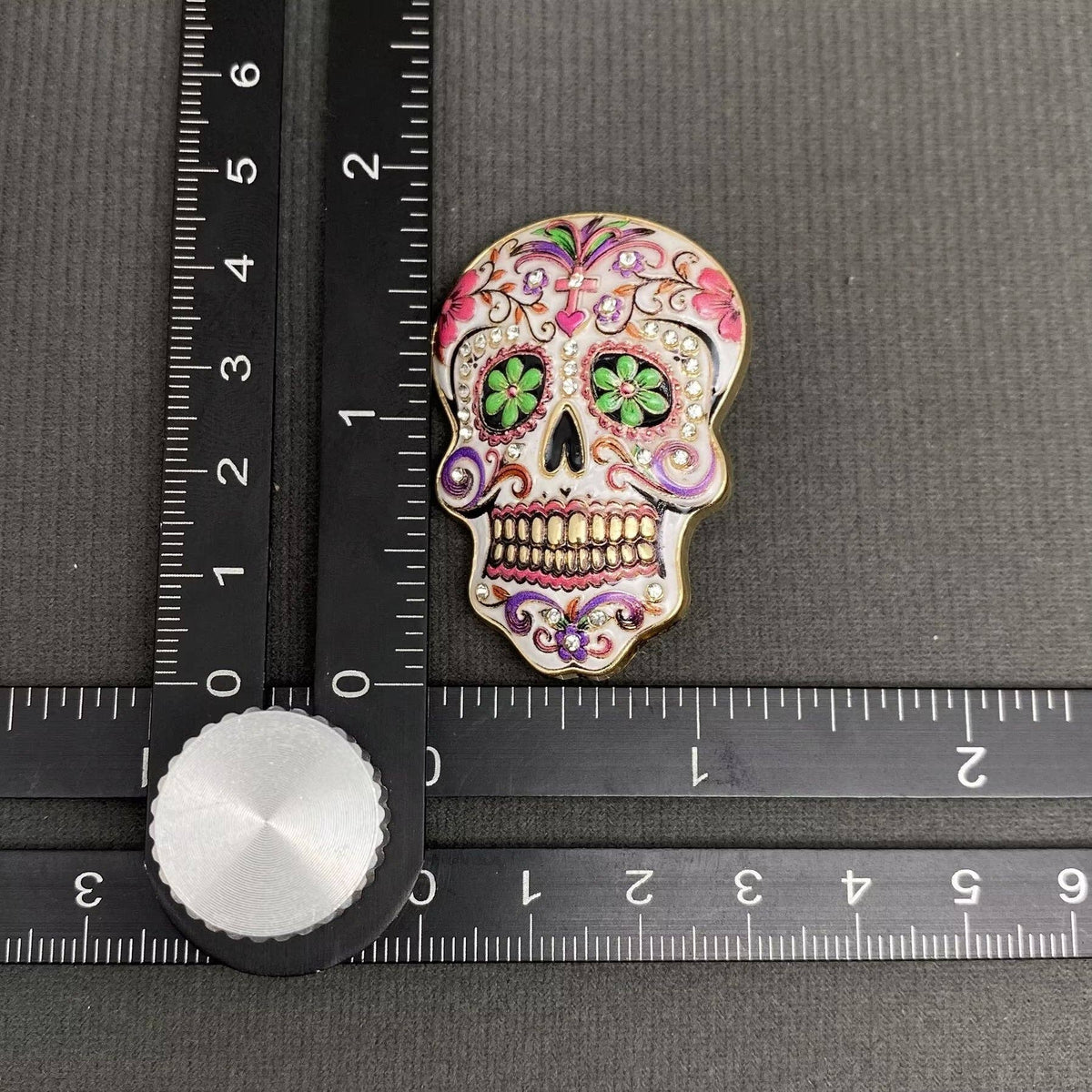 Halloween Colored Skull Brooch: Yellow